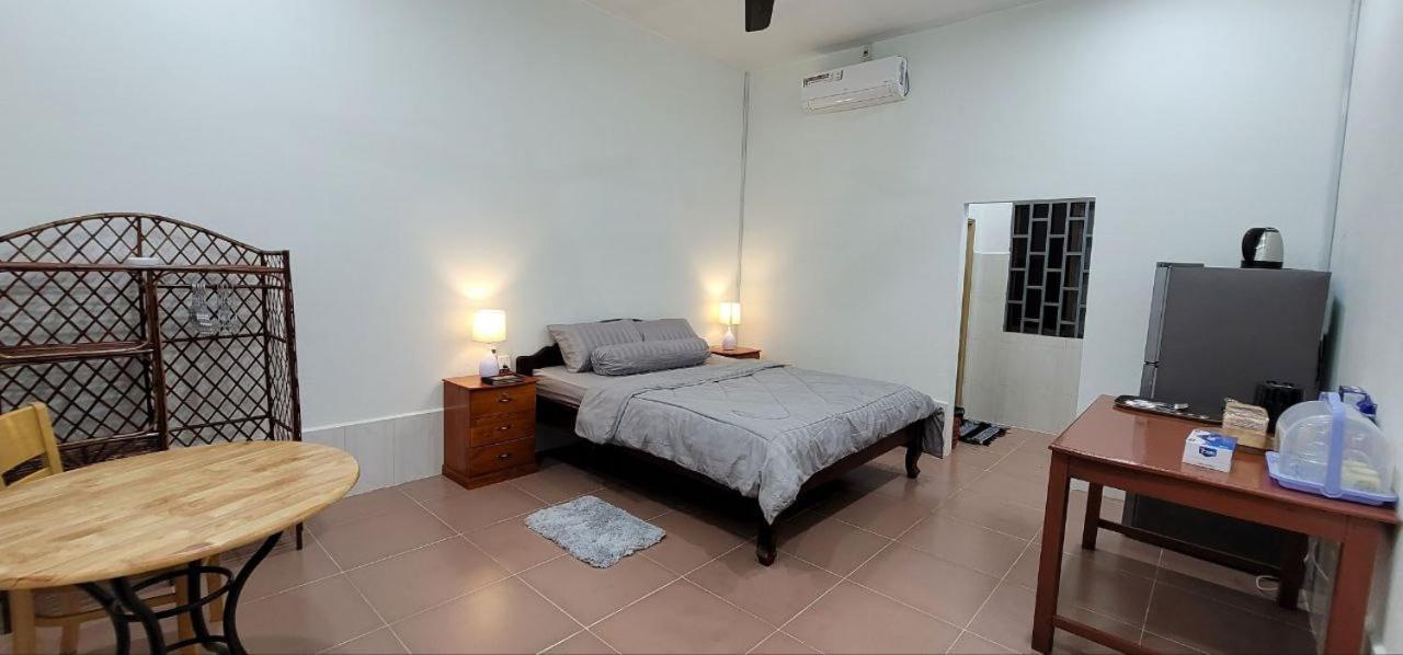 The Purple House Apartment เสียมราฐ ภายนอก รูปภาพ