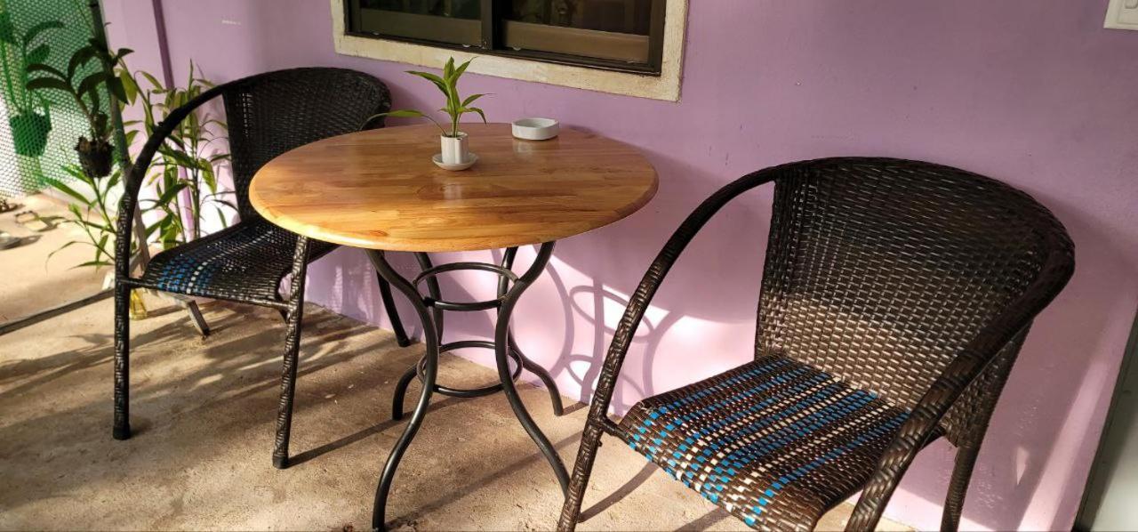 The Purple House Apartment เสียมราฐ ภายนอก รูปภาพ